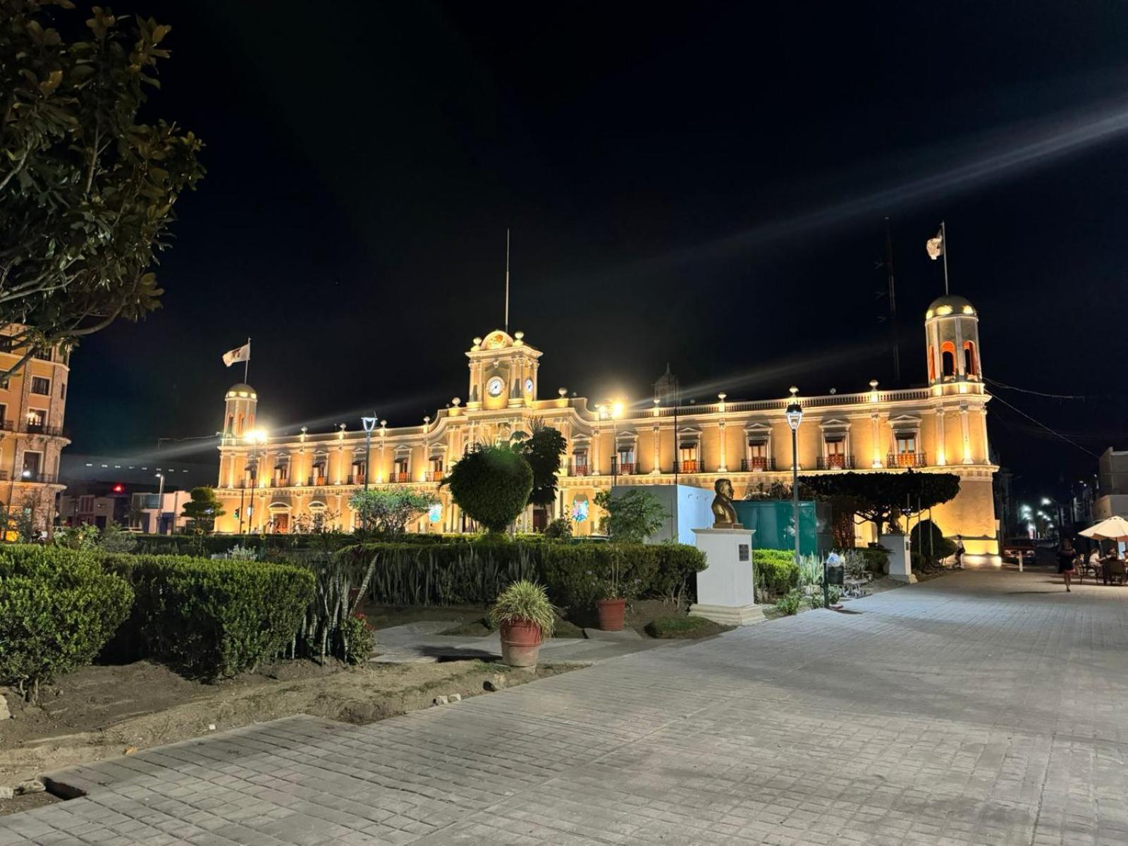 Hotel El Mexicano Tepic Centro Exterior foto